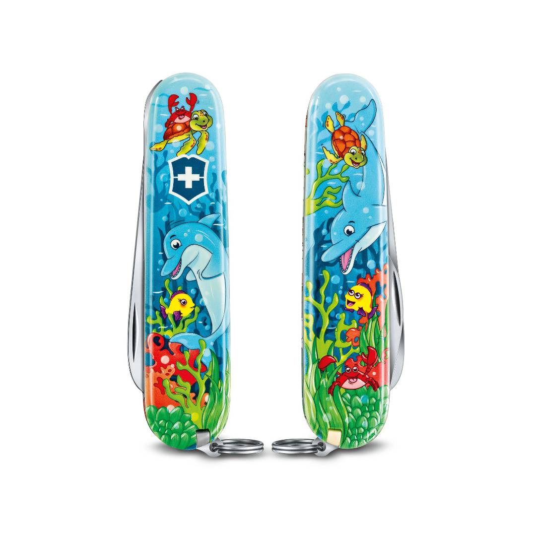 My First Victorinox: Coltello, Porta Badge & Libro per Bambini Delfino - immagine 3