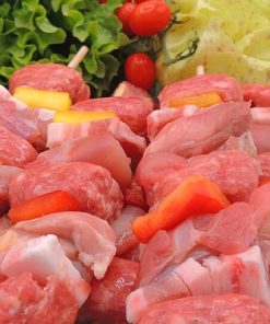 Spiedini di Pollo Maiale e Salsiccia